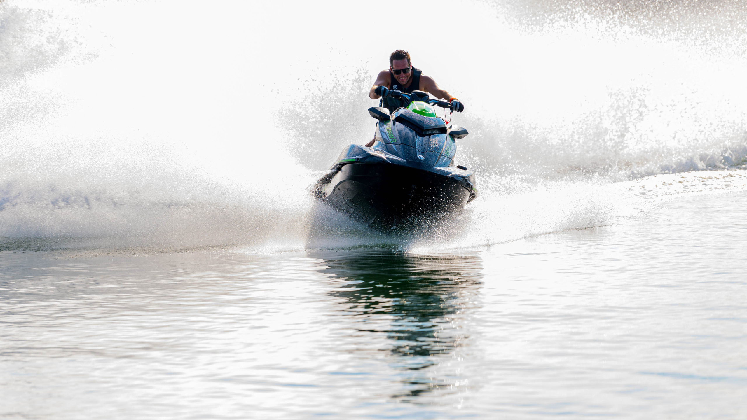 2021_YAM_GP1800RSVHO_EU_VPBM6_ACT_007_03