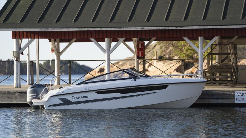 Yamarin 60 DC is a stylish day cruiser