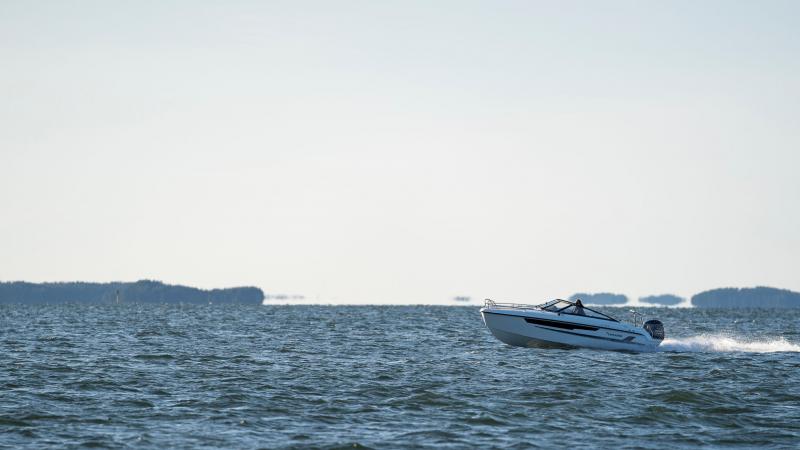 Yamarin_60_Day_Cruiser_Boat