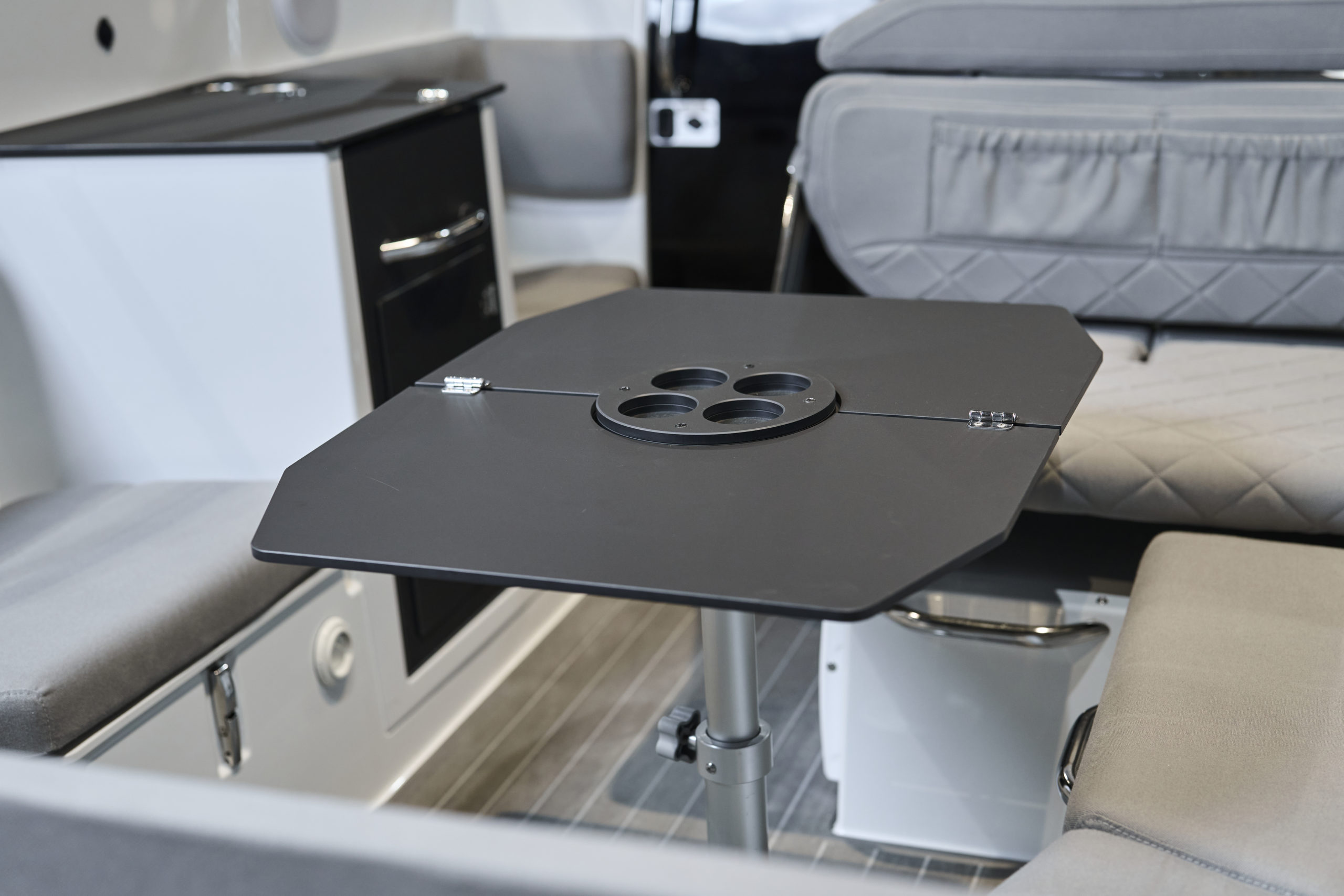 Yamarin_67DC_MY2022 highres (27)